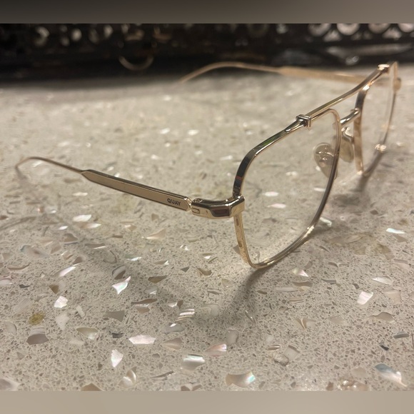 Quay Glasses Clear